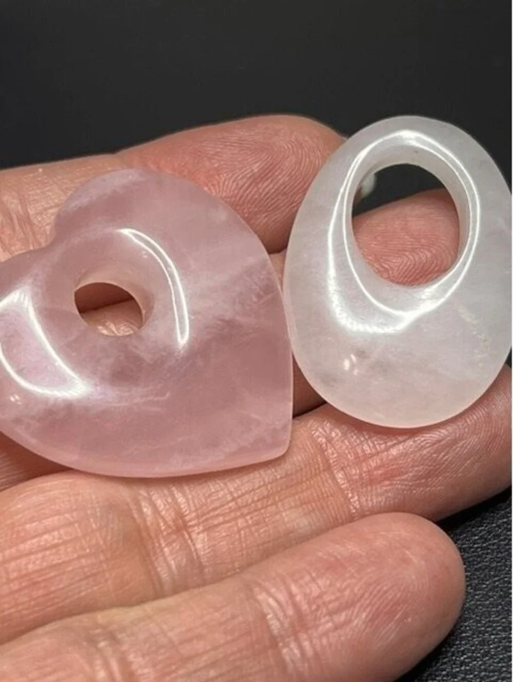 B6613 4pc lot amethyst Rose Quartz Heart Pendant Natural Stone Carved Donut